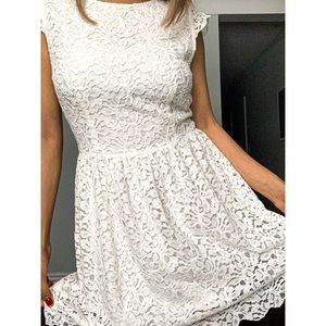 Aritzia - Talula Lace Dress